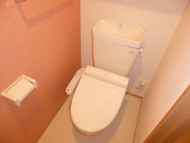 トイレ　ウォシュレット