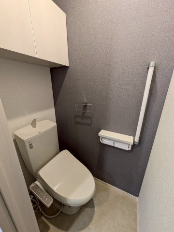 トイレ　※同タイプの写真となります。