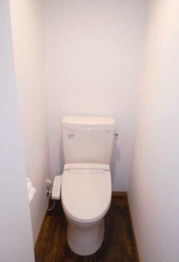 トイレ　落ち着いたトイレです