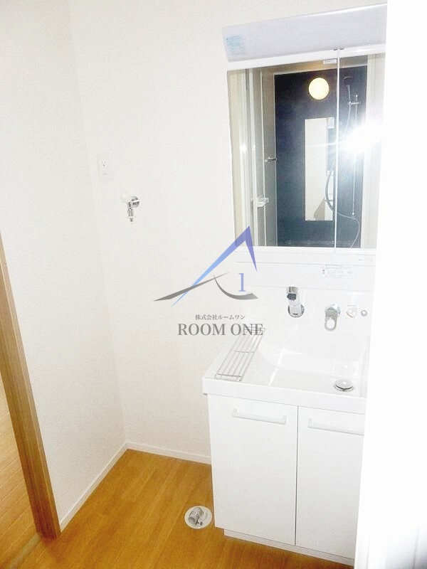 洗面設備　独立洗面台です。