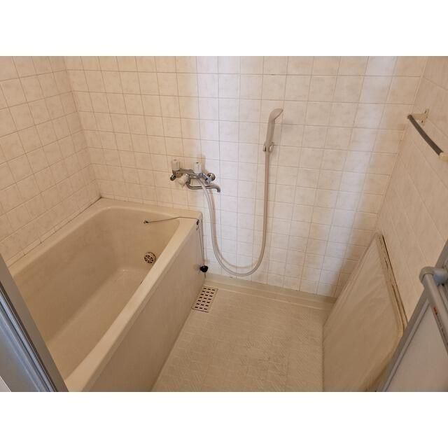 バス・シャワールーム　お風呂です