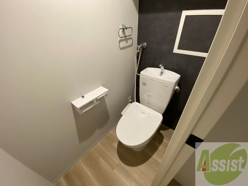 トイレ　ウォシュレット機能がついたトイレ。安心して使用できますね。