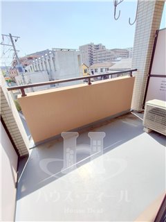 バルコニー　広々としたバルコニーです