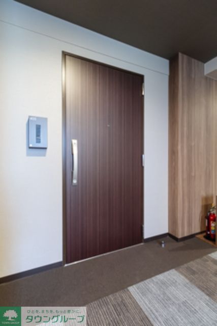 玄関　※写真は同タイプ住戸です。