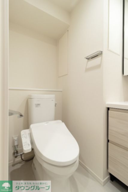 トイレ　※写真は同タイプ住戸です。