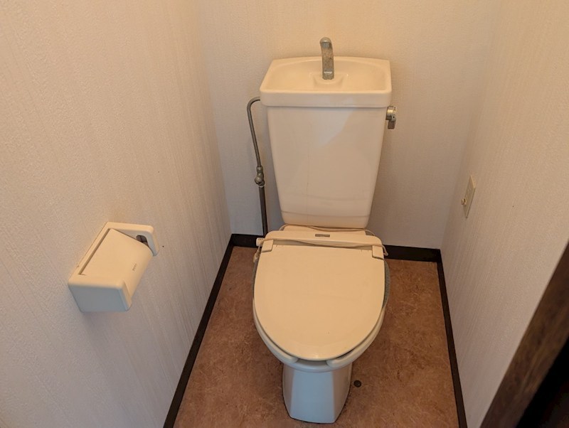 トイレ　別部屋参照