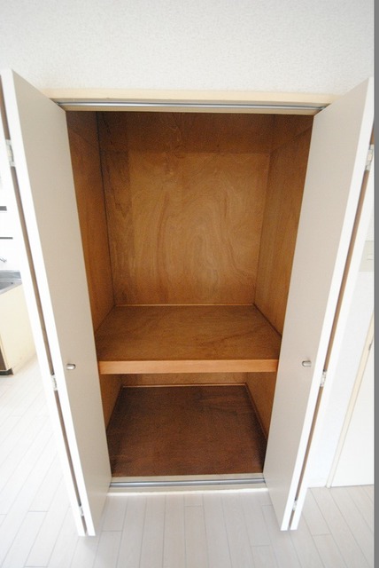 収納　写真は２０６号室