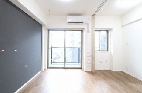 居室・リビング　☆明るい居間☆