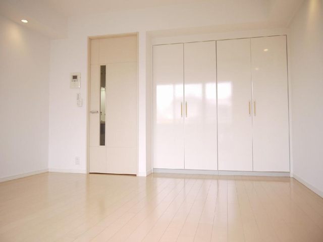 その他部屋・スペース　※反転した別号室参考写真 　現状優先