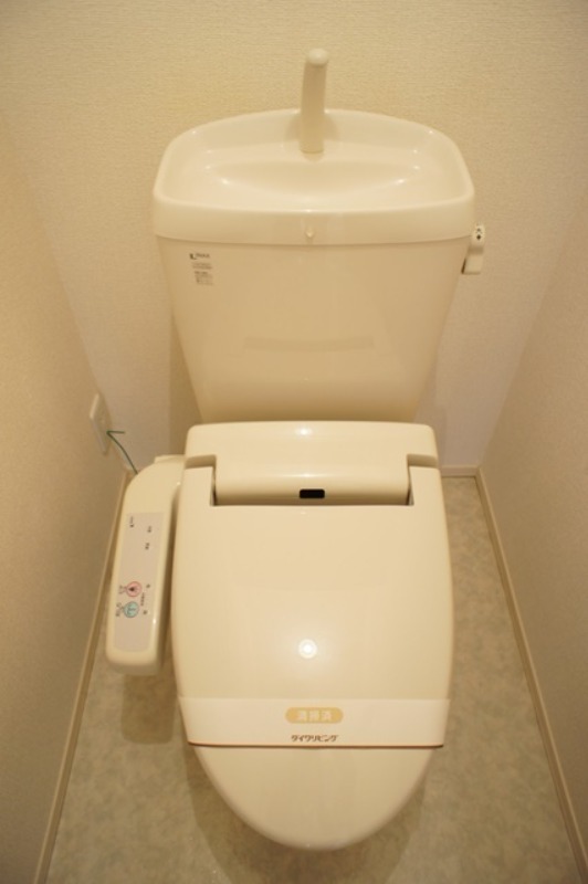 トイレ　図面と現状に相違がある場合には現状を優先