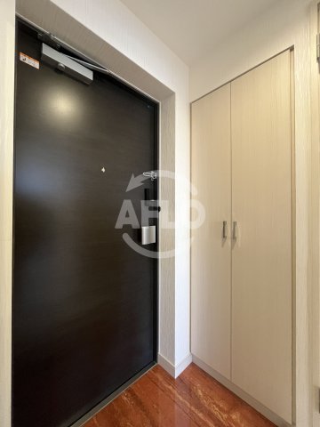 玄関　プレジオ東三国　玄関