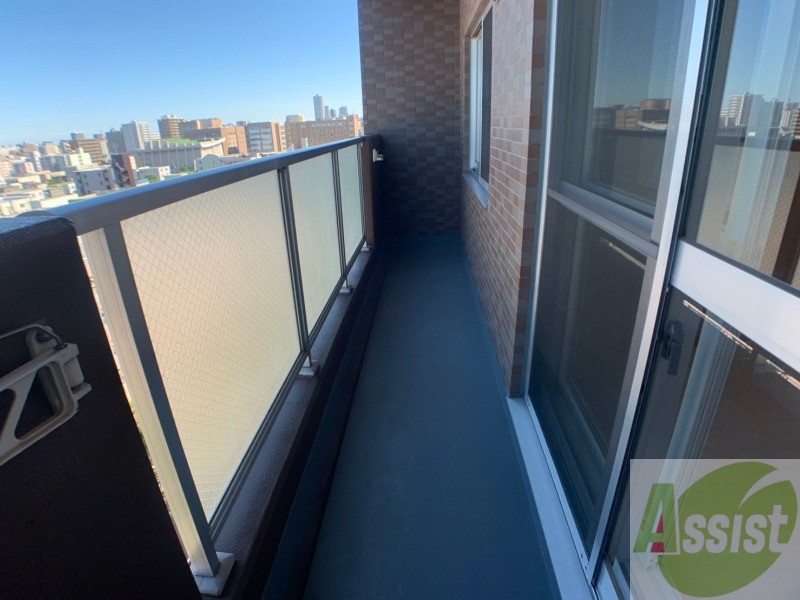 バルコニー　バルコニーです。天気が良い日は洗濯物も干せますね♪