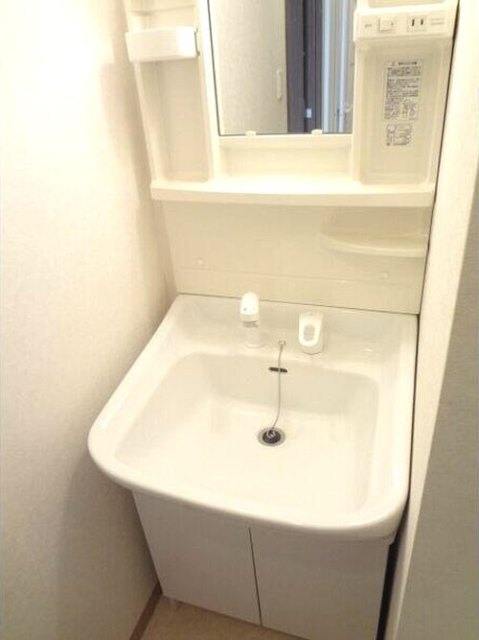 バルコニー　浴室乾燥機完備