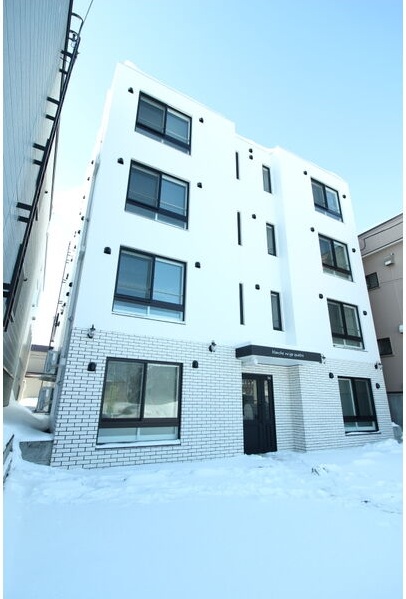 建物外観　☆物件名【ブランシュ ネージュ キャトル】とお伝え下さい！