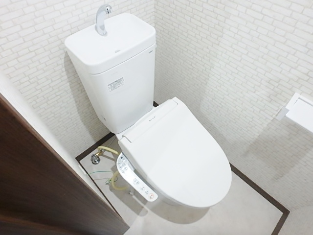 トイレ　同施工会社のイメージ画像です。