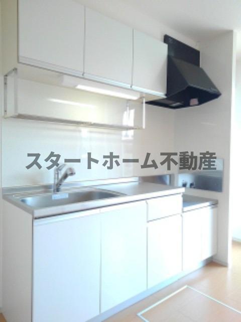 キッチン　コンパクトなキッチンで掃除もラクラク