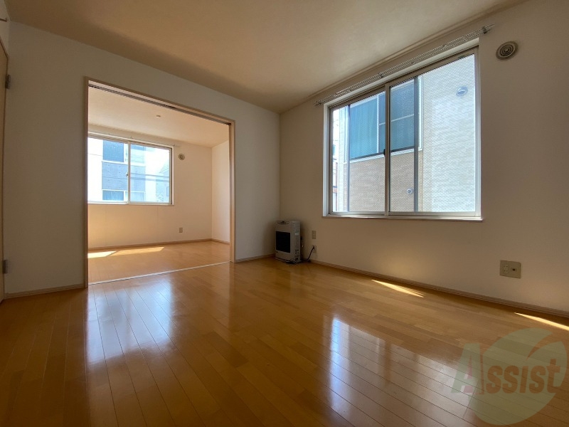 居室・リビング　広くてキレイなＬＤＫが広がっていて、充実した生活が送れそう。