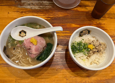 飲食店　麺魚（飲食店）まで758m