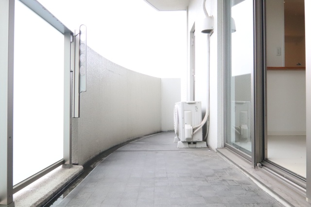 バルコニー　※別室の参考写真の為、現況優先です。