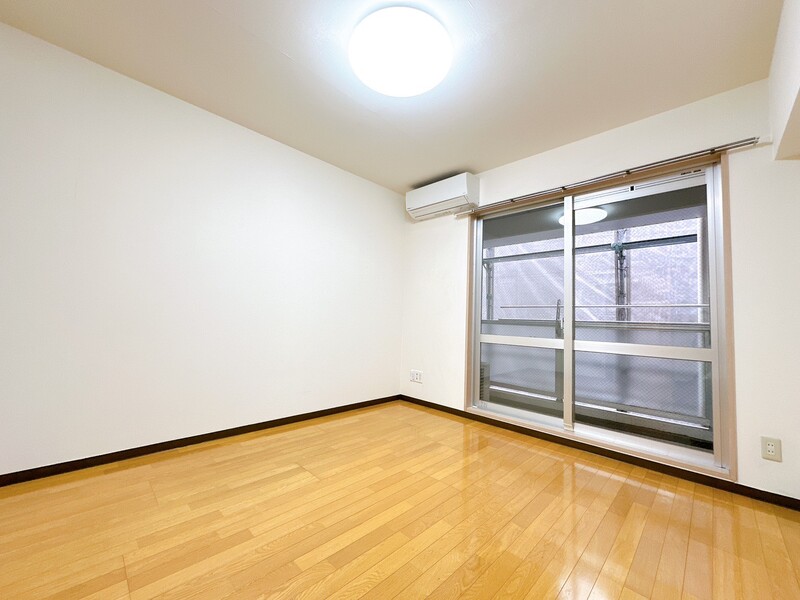 居室・リビング　開放感のあるゆったりとしたお部屋です♪