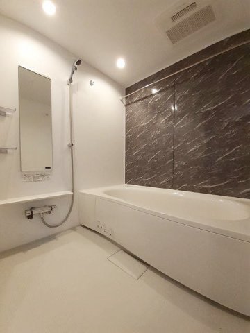 バス・シャワールーム　日々の疲れを癒すお風呂付です