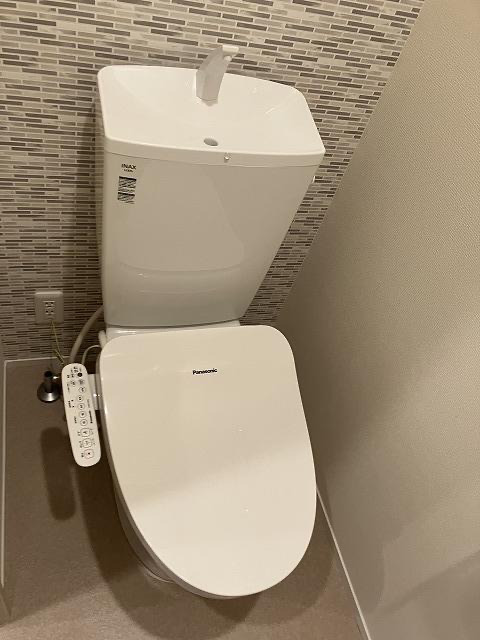 トイレ　※別号室参考写真