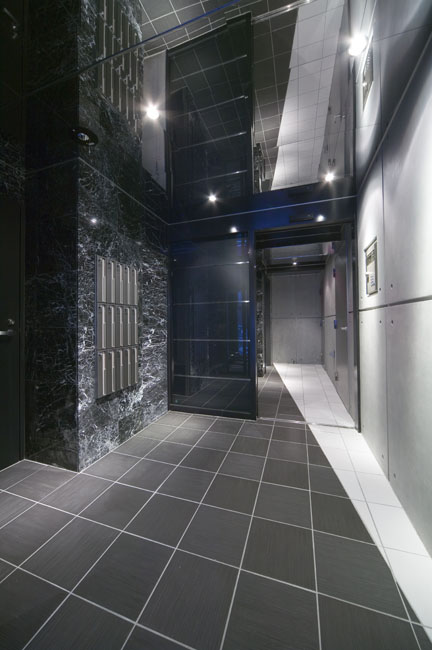 エントランス　ゆとりのあるエントランスです