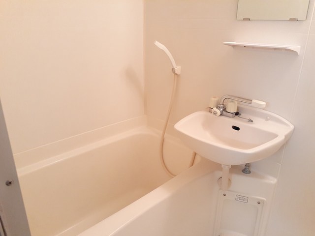 バス・シャワールーム　浴室