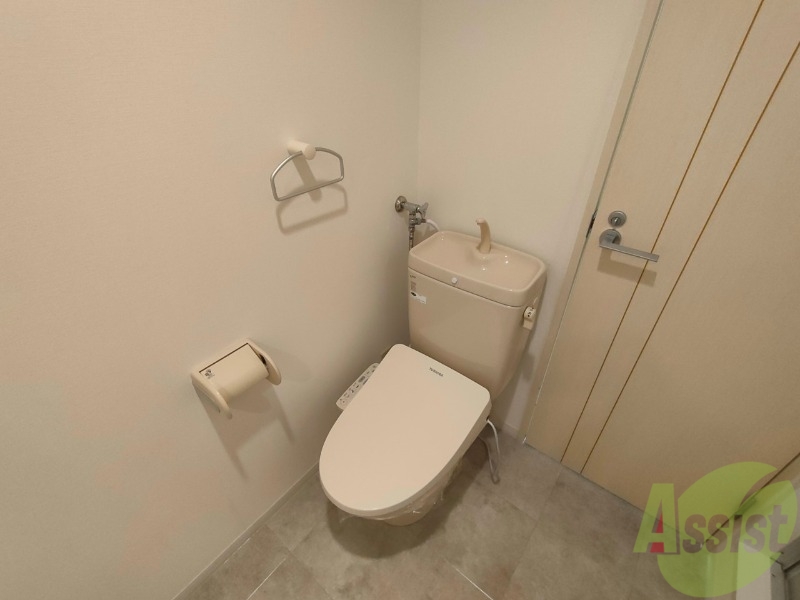 トイレ　トイレです。ウォシュレット付を探している方、おすすめです。