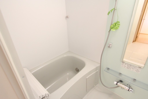 バス・シャワールーム　一日の疲れを癒してください