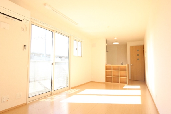 居室・リビング　日当たり良好LDK13帖です！