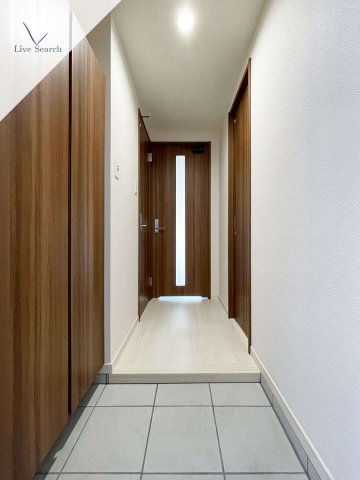 玄関　ゆったりとした玄関です