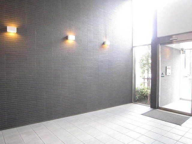 その他共有部分　オシャレなロビー