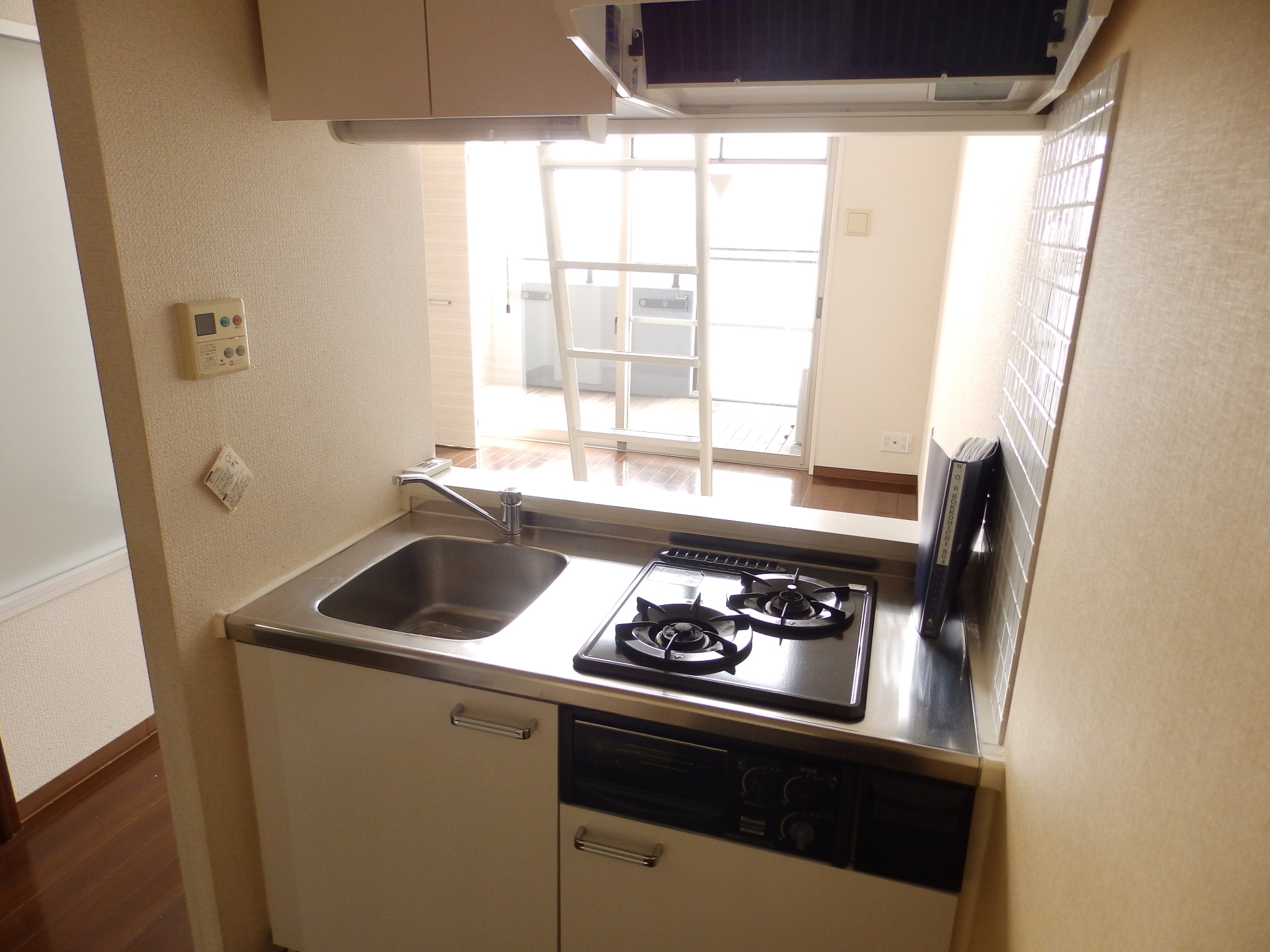 キッチン　2口コンロ