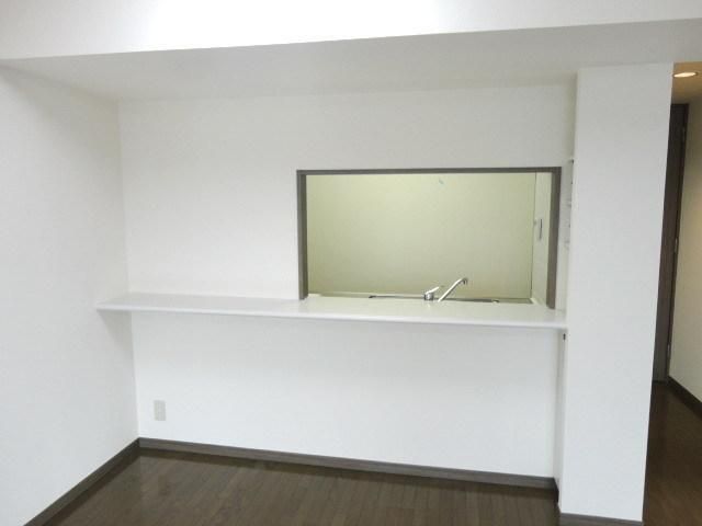 キッチン　★真っ白なカウンターキッチン★