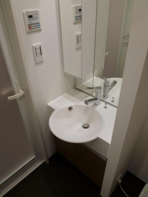 洗面設備　女性の方に嬉しい独立洗面台