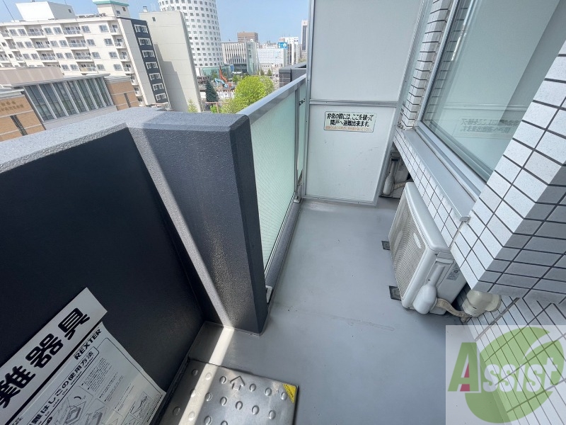 バルコニー　バルコニーです。洗濯物を干したり一息ついたりできますね！