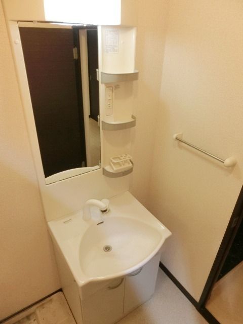 洗面設備　あると嬉しいですね。洗髪洗面化粧台