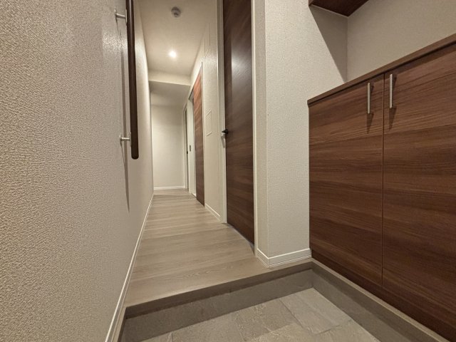 玄関　シューズボックス付き◎