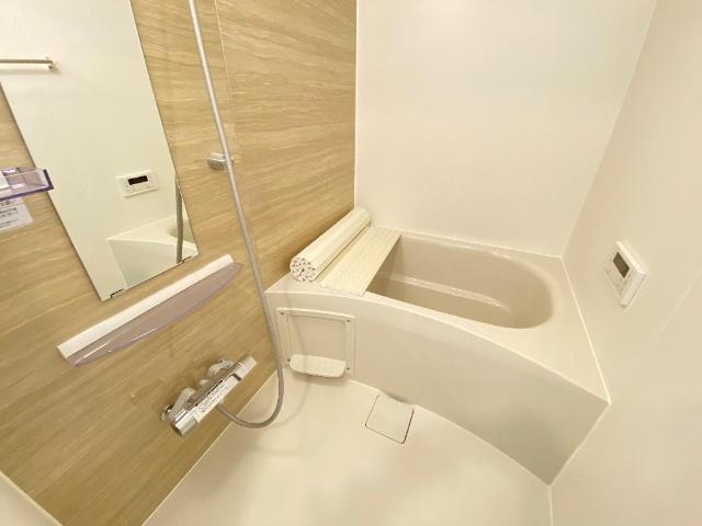 バス・シャワールーム　バス