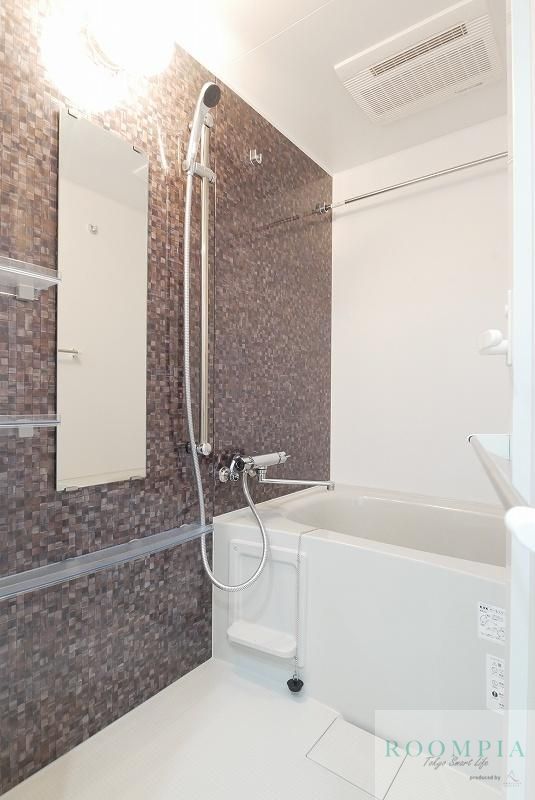 バス・シャワールーム　バス