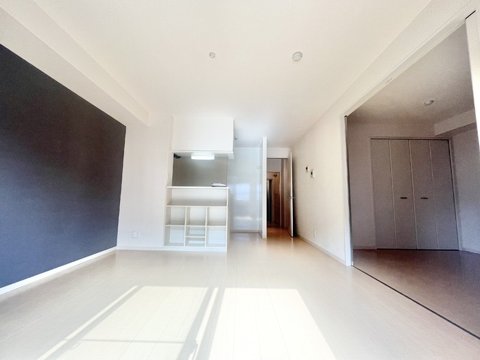 居室・リビング　ＬＤＫ（別角度）