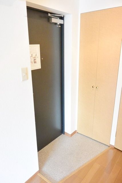 玄関　玄関スペース