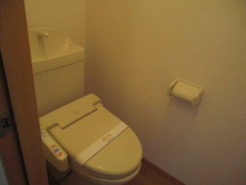 トイレ　図面と現状に相違がある場合には現状を優先