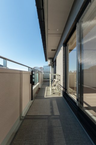 バルコニー　※写真は同タイプ住戸です。