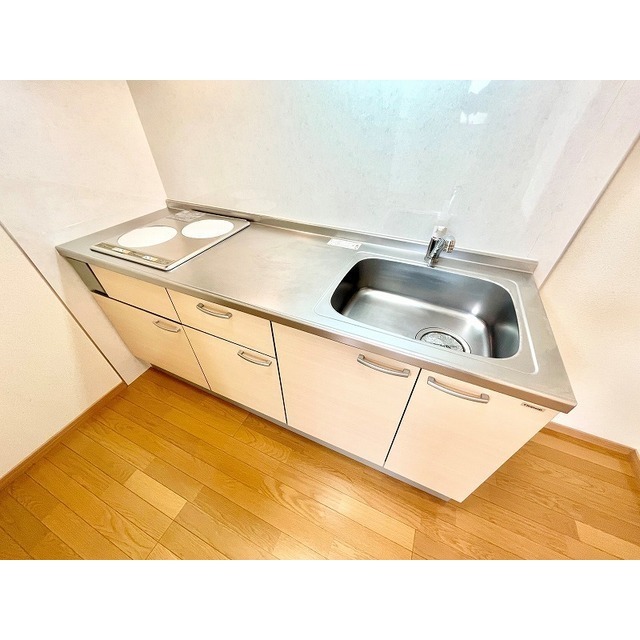 キッチン　２口ＩＨコンロ