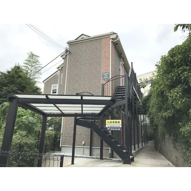 建物外観　イギリスの寄宿舎をイメージしたデザイナーズ