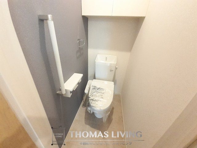 トイレ　温水洗浄便座付き