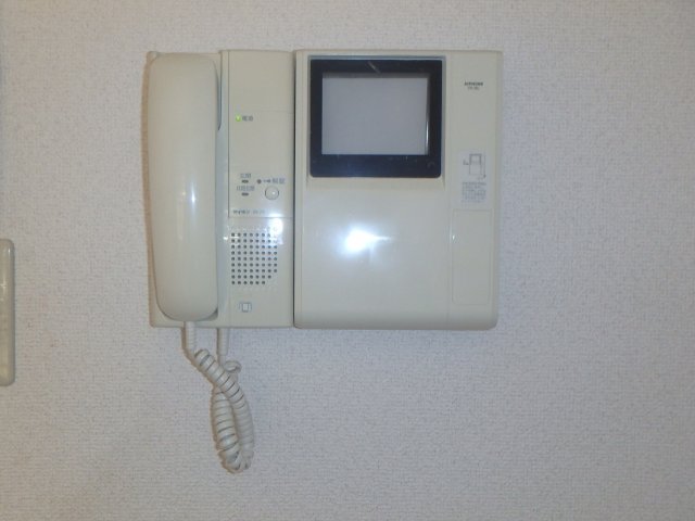 セキュリティ　来訪者が確認できる女性に安心の「TVモニターホン」