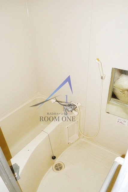 バス・シャワールーム　お風呂です。